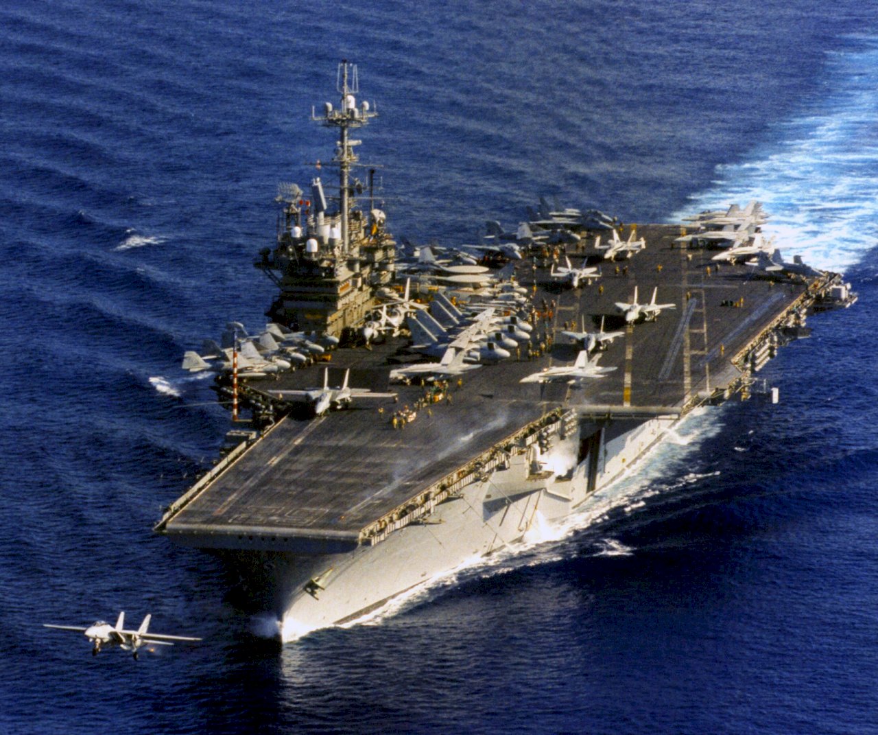 習近平稱粉碎台獨 美貼台海危機時獨立號航艦照