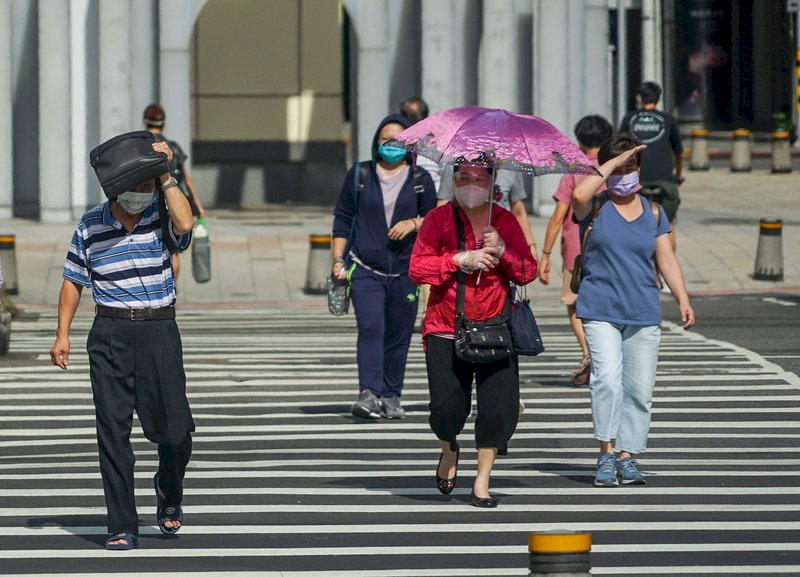 多地高溫上看36度 午後雷雨範圍縮減
