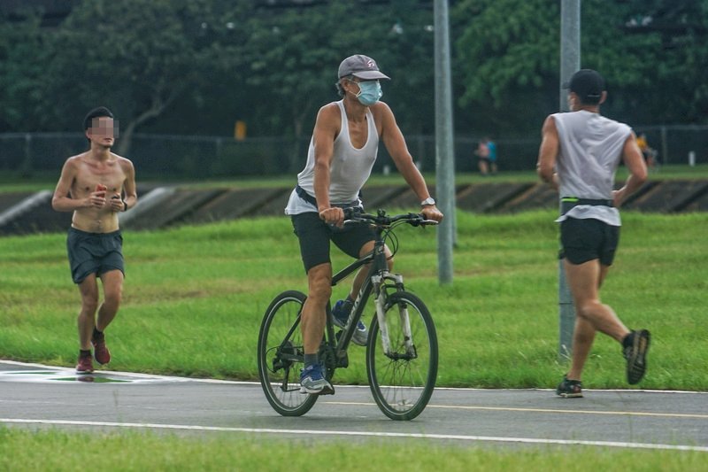 苗栗以南局部雨 北東金門依舊炎熱高溫37度