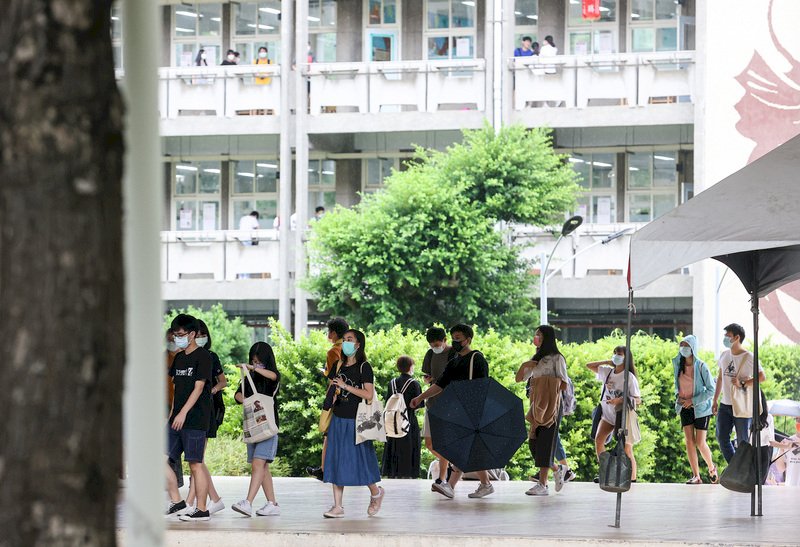 大學考試分發31日放榜 上午8時開放網路查詢
