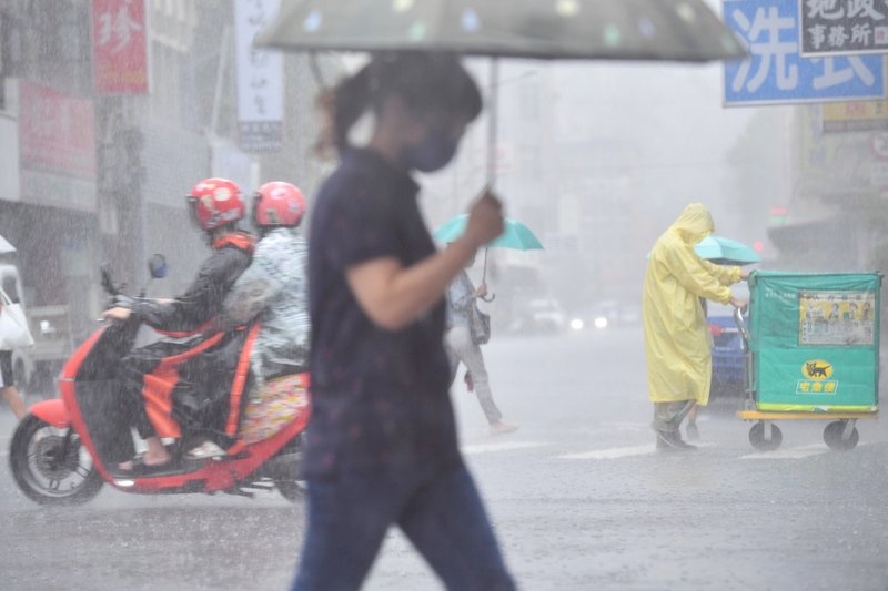 鋒面影響天氣不穩定 午後留意局部大雨