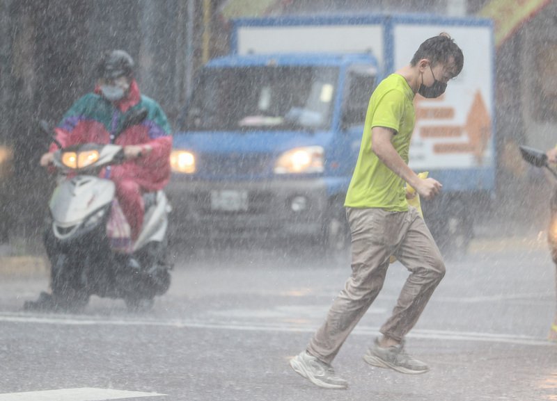 大台北及山區防午後雷雨 中南部局部大雨