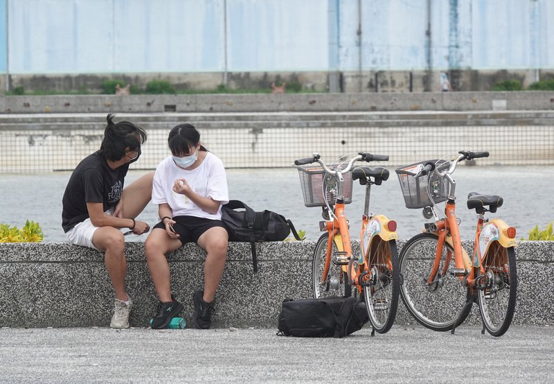 各地多雲到晴 東北風減弱氣溫回升高溫29度