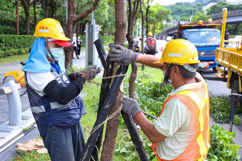 璨樹颱風逼近 北部今晚風雨增  週日全台受衝擊