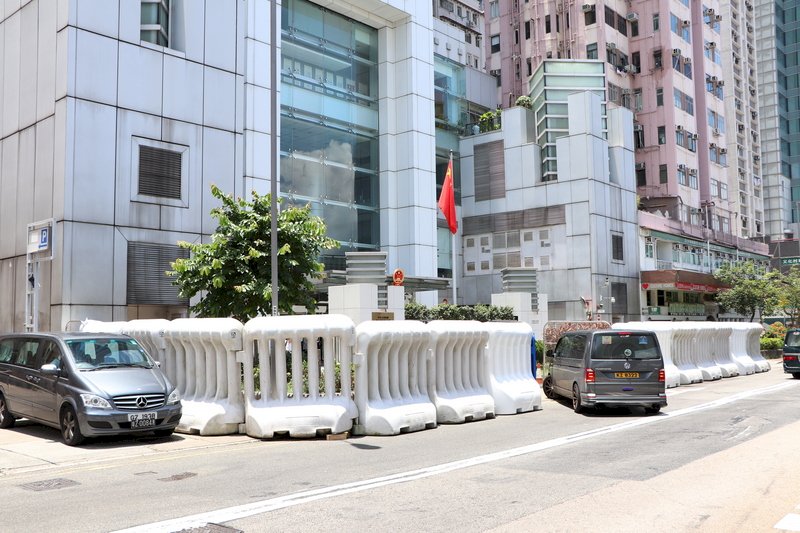 反送中逾兩年後 港府拆除水馬回復原有面貌