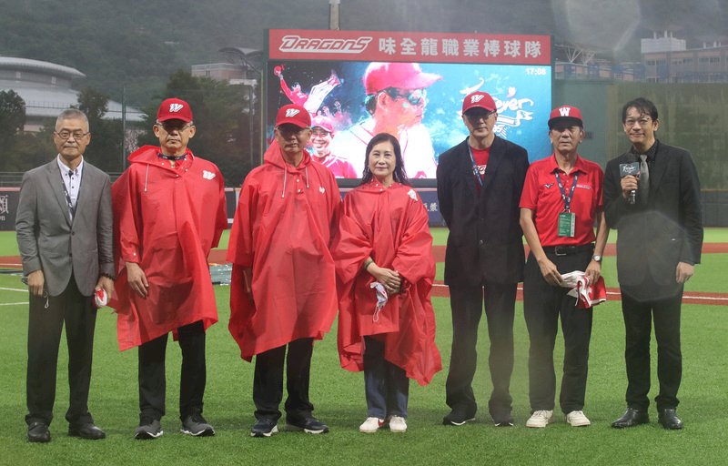 85號引退出彩虹又暴雨 謝榮瑤：應該是徐總忍不住