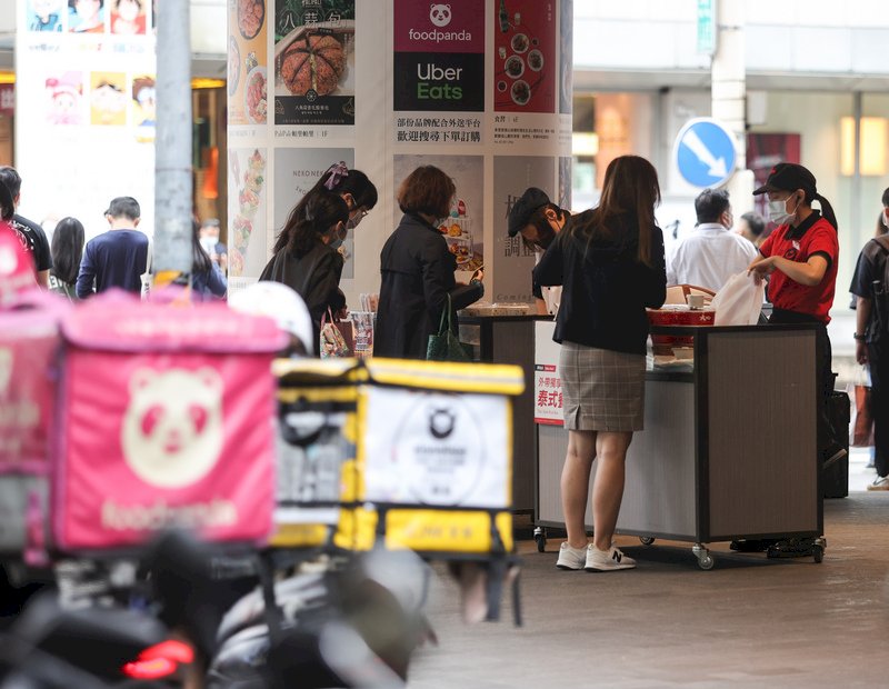 2023年基本工資補貼 有望不再區分業別