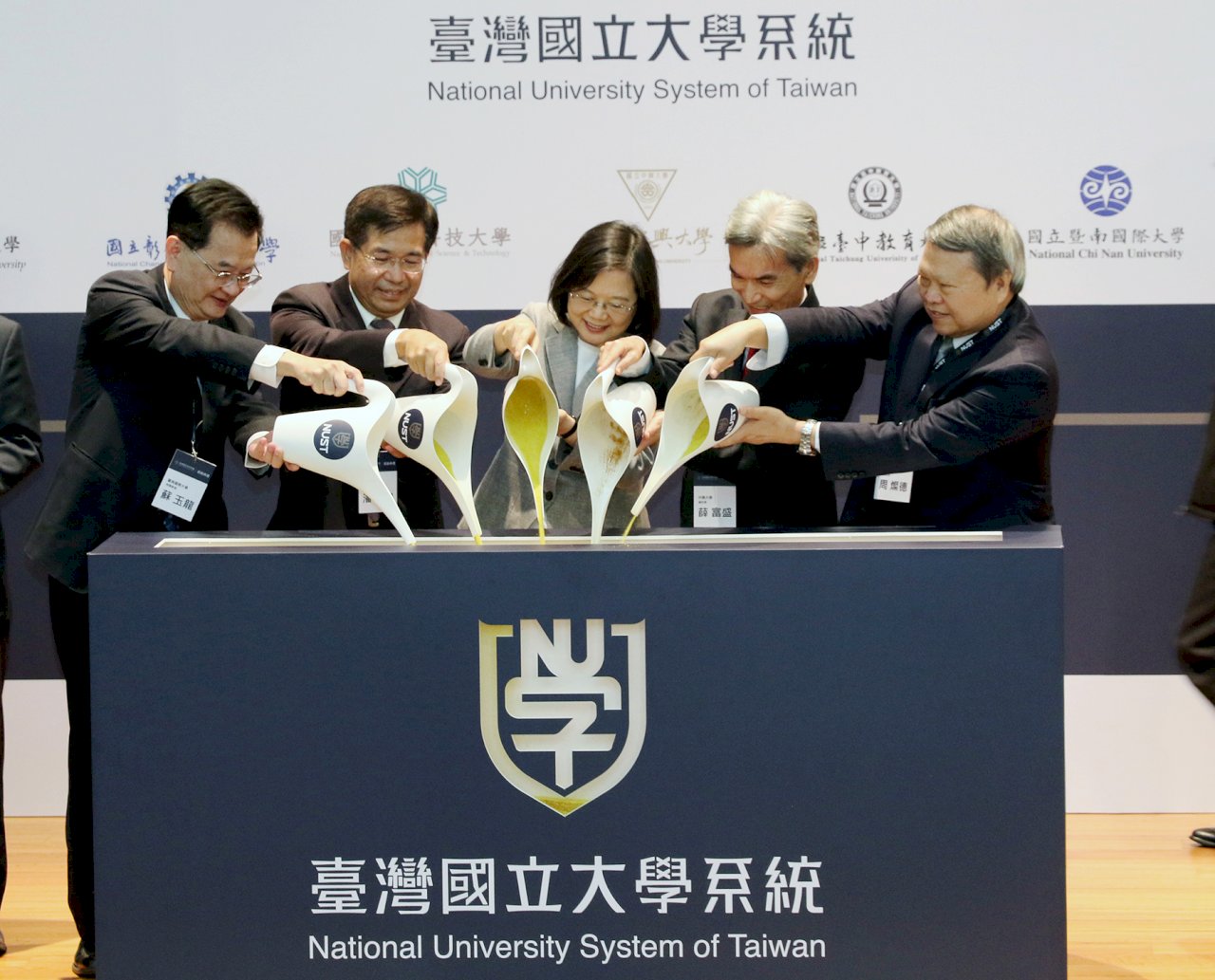 「台灣國立大學系統」啟動 11校10萬生規模最大