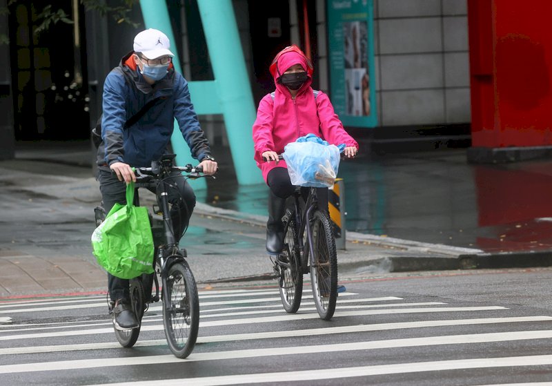 北部、東北部降雨增 鋒面通過愈晚愈冷