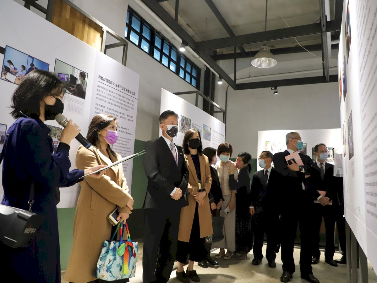 團結互助力挺夥伴 國合會攝影展記錄抗疫成果