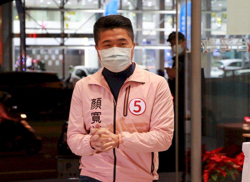 總統為林靜儀站台 &nbsp;顏寬恒：不顧民眾感受與需求