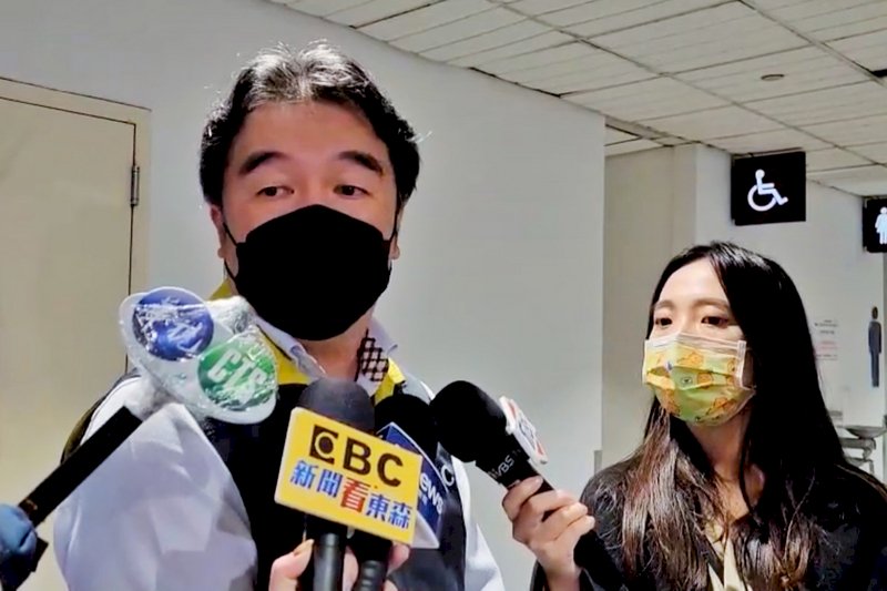桃機群聚案延燒 新增1女保全及3歌友會成員確診