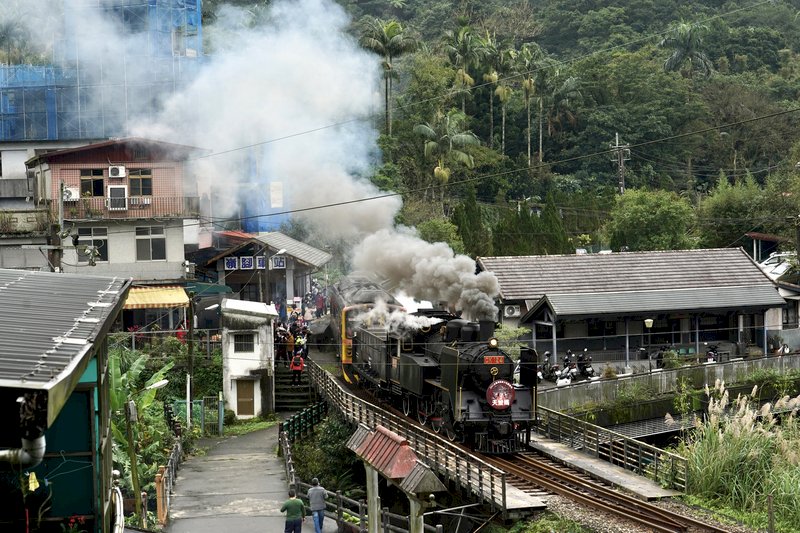 北台灣媽祖文化節會香  蒸汽火車遶境平溪線祈福