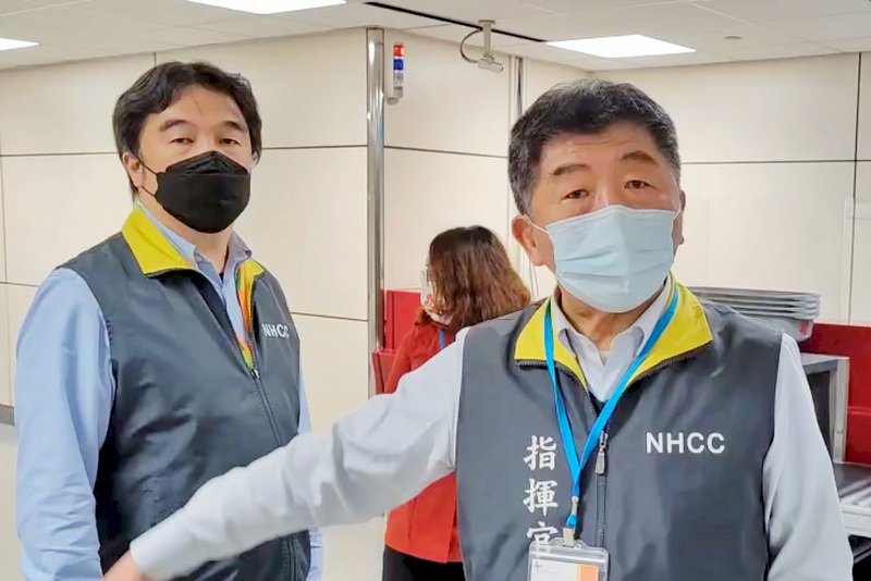 陳時中指示加速落地採檢&nbsp; 土航152旅客14人採陽
