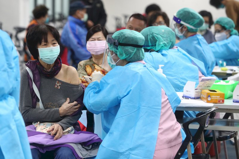 3劑疫苗+ Omicron廣效對付變異株？ 陳時中：有此看法 仍在觀察