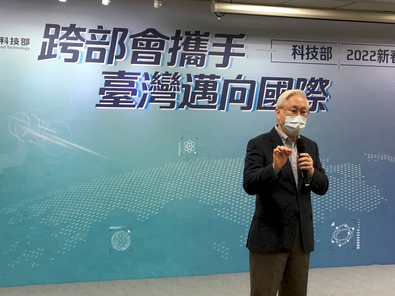 政院：國科會首任主委 原科技部長吳政忠出任