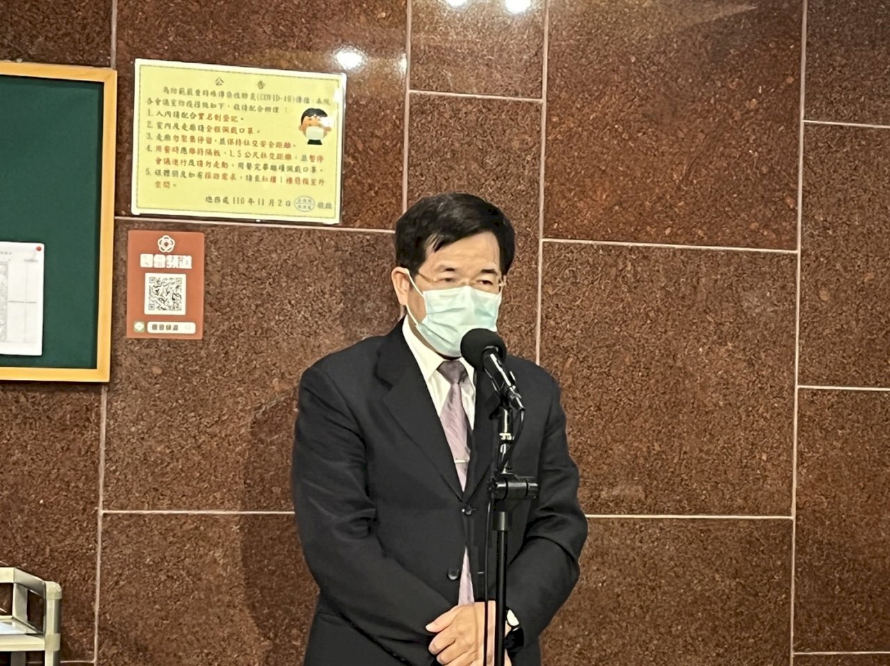 兒童打莫德納 教長：校園團體接種為主 須有家長同意書 (影音)