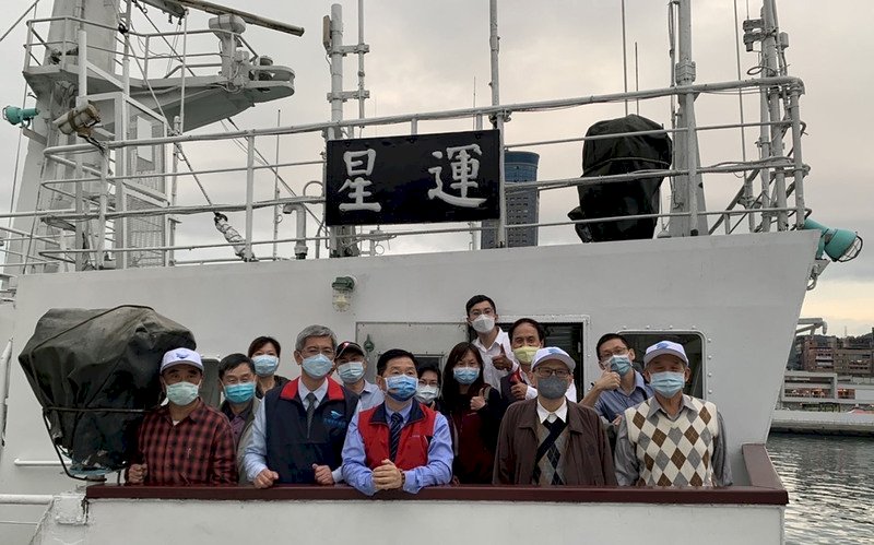 運星艦運補離島燈塔物資35年 新婚床也載過