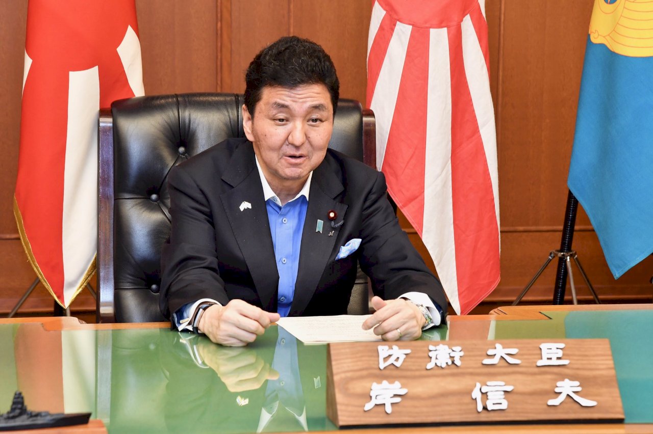 日本內閣改組 安倍胞弟岸信夫任首相輔佐官