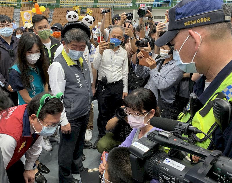 關中正紀念堂接種站？ 陳時中：不是人少就要關
