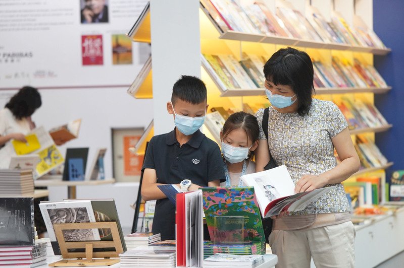 暑假親子共讀 多語多元文化繪本徵文開跑