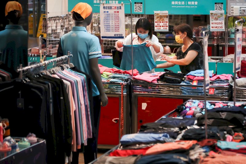 6月消費者信心跌至12年半新低 學者：留意景氣反轉