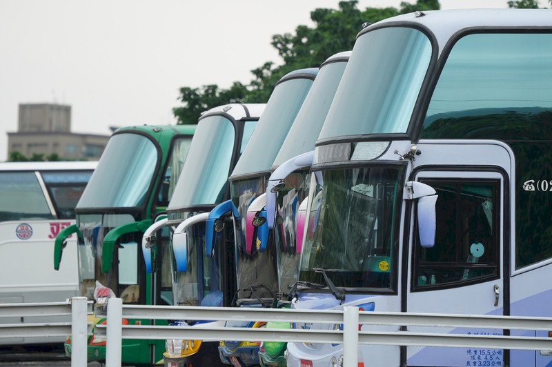 加速國際旅客來台 交部擬3月祭出遊覽車司機徵才補貼