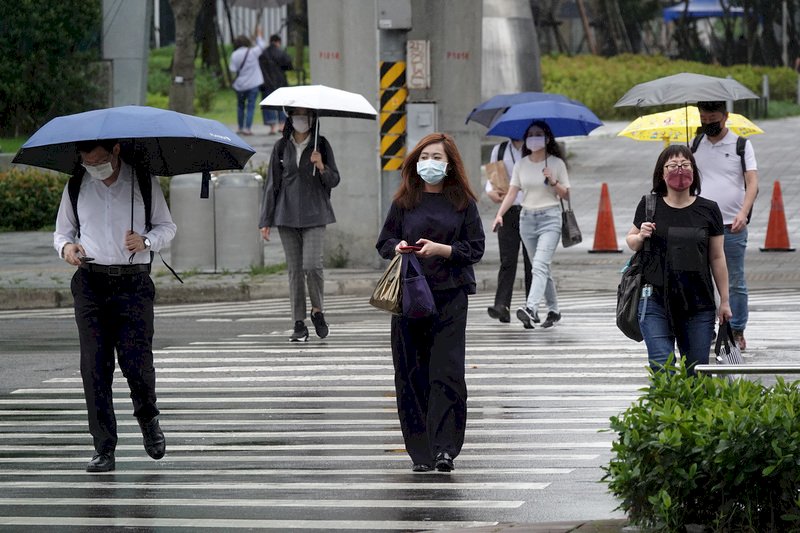 北部東部恆春仍易降雨 沿海留意強風長浪
