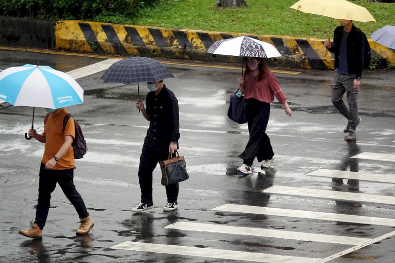 明北防大雨南有高溫 梅雨季將進入尾聲