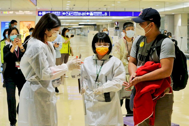 桃機恢復轉機作業&nbsp;&nbsp;首名轉機旅客：十分幸運