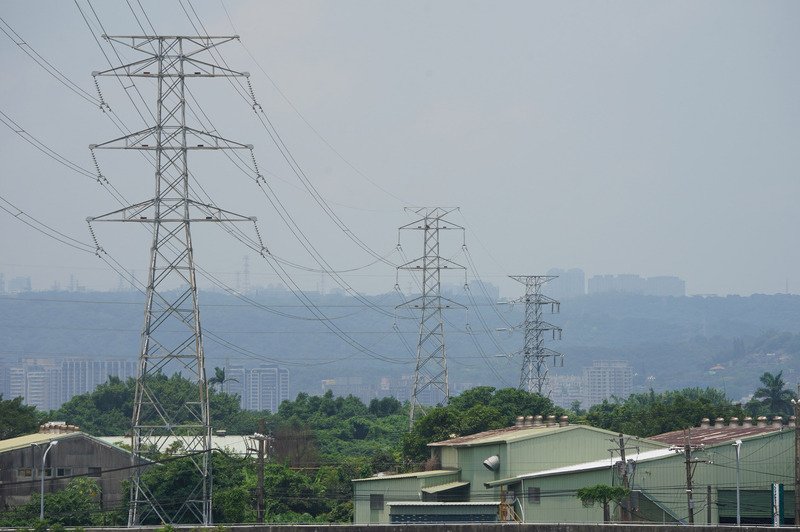 經部拍版民生電價續凍漲 台電無破產疑慮