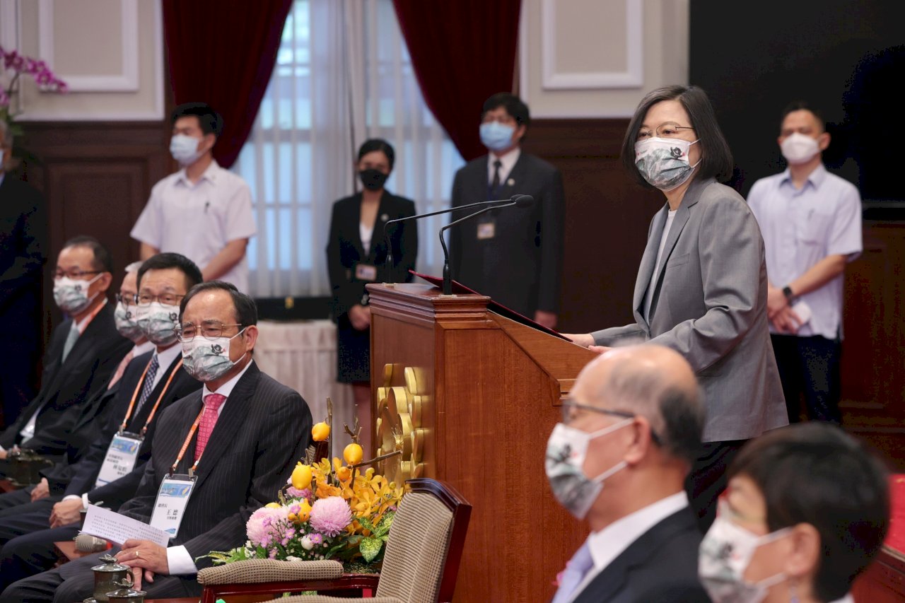 總統邀台商引薦企業來台投資 共同提升台灣產業競爭力