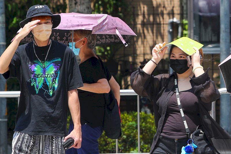 高溫炎熱 午後中南部及山區雷陣雨