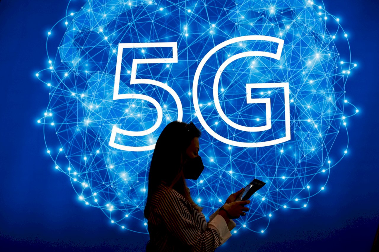 5G在台上路2年多 7成民眾仍用4G