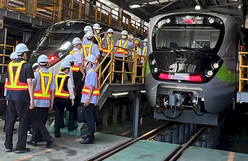 蔡總統盼花東鐵路雙軌電氣化如期如質完工&nbsp; 為台東「行的正義」加油