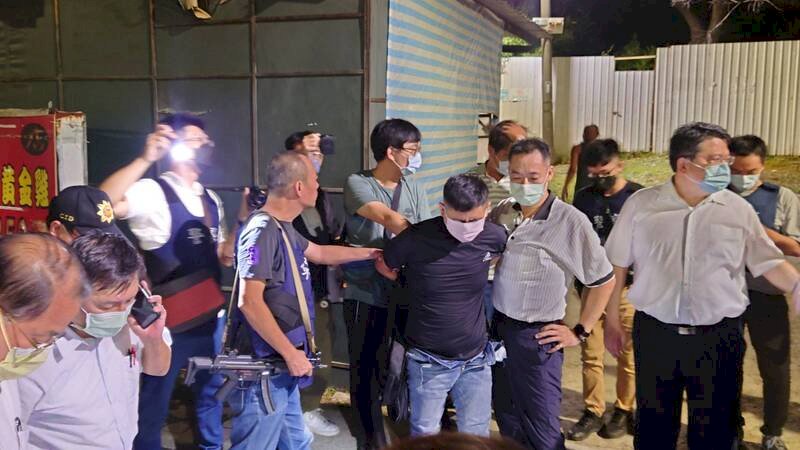 凶嫌落網 任務結束！ 台南市警局告慰殉職員警