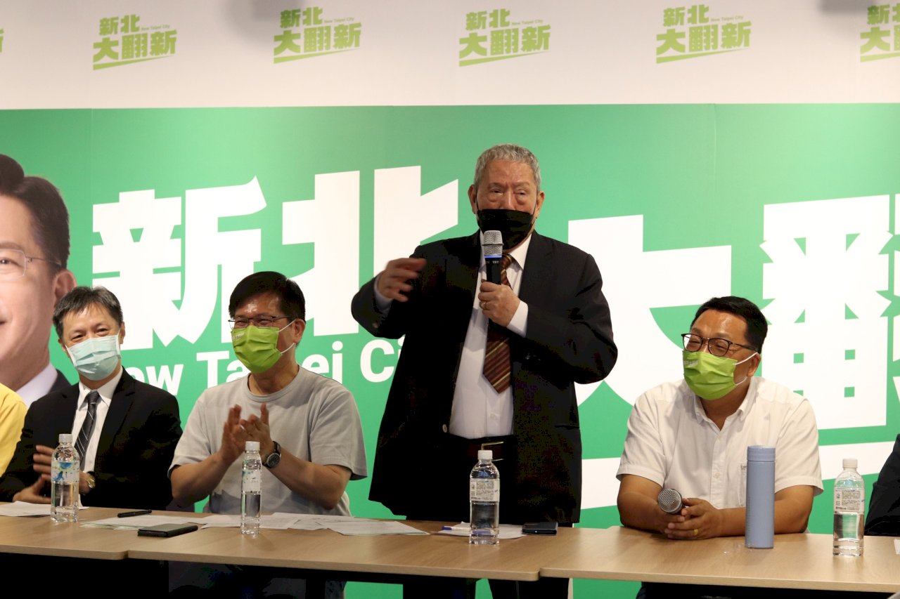 陳燕飛力挺林佳龍駁拔樁 侯友宜指打拼不分你我