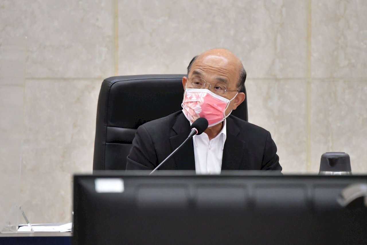 斥藍營亂講 蘇貞昌：搶都來不及 怎麼會擋疫苗？