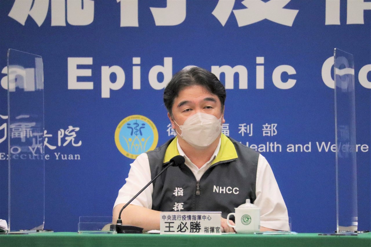 確診趨勢連5升後上週首降 王必勝：疫情處高原期