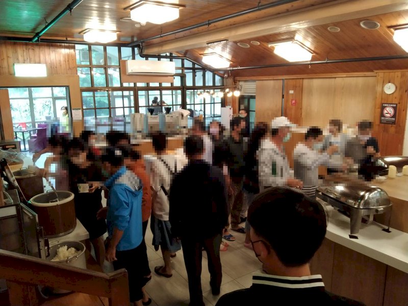 好消息！明池山莊受困者 首批122人下山