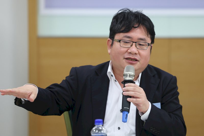 綠營連爆桃色疑雲 矢板明夫：對岸選定對象後出手了