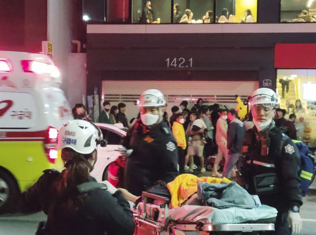 壓迫性窒息奪命 人多時雙手護胸保生機