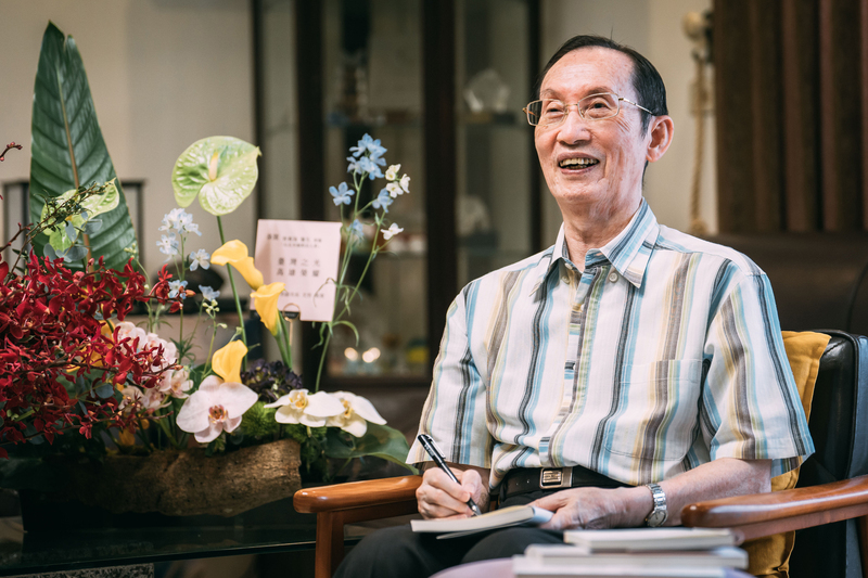 行醫寫詩拚社運 醫生詩人曾貴海辭世