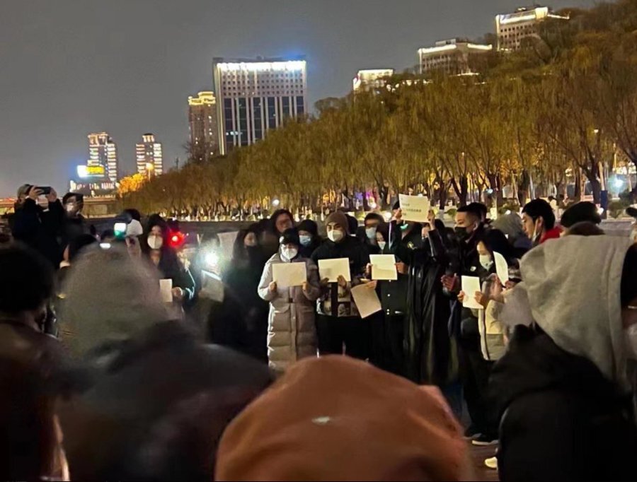 白紙革命／吳強：嚴封猶如集中營  終引爆中國版茉莉花革命