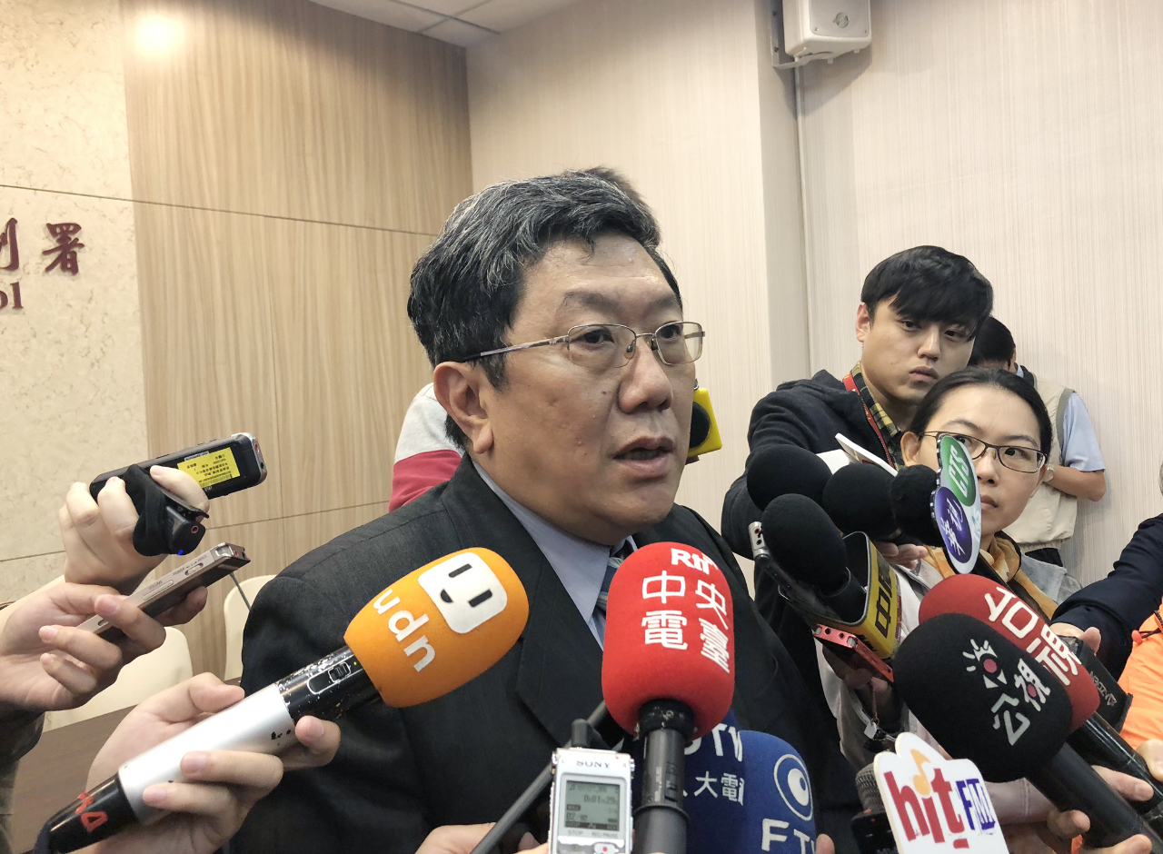新冠確診「0+n」 李秉穎：自主健康管理10天將改5天