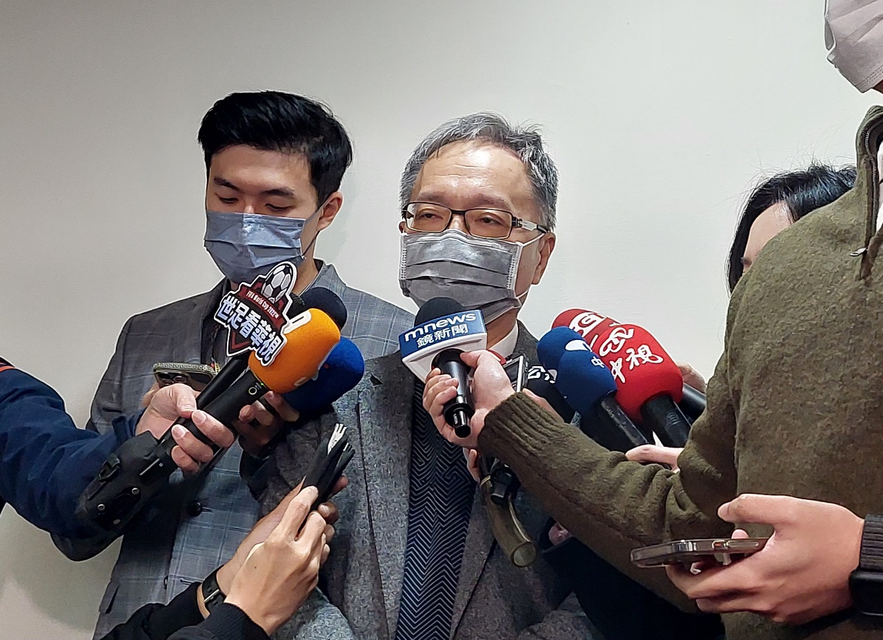 疫情微升溫 薛瑞元：醫療量能足 退燒藥夠