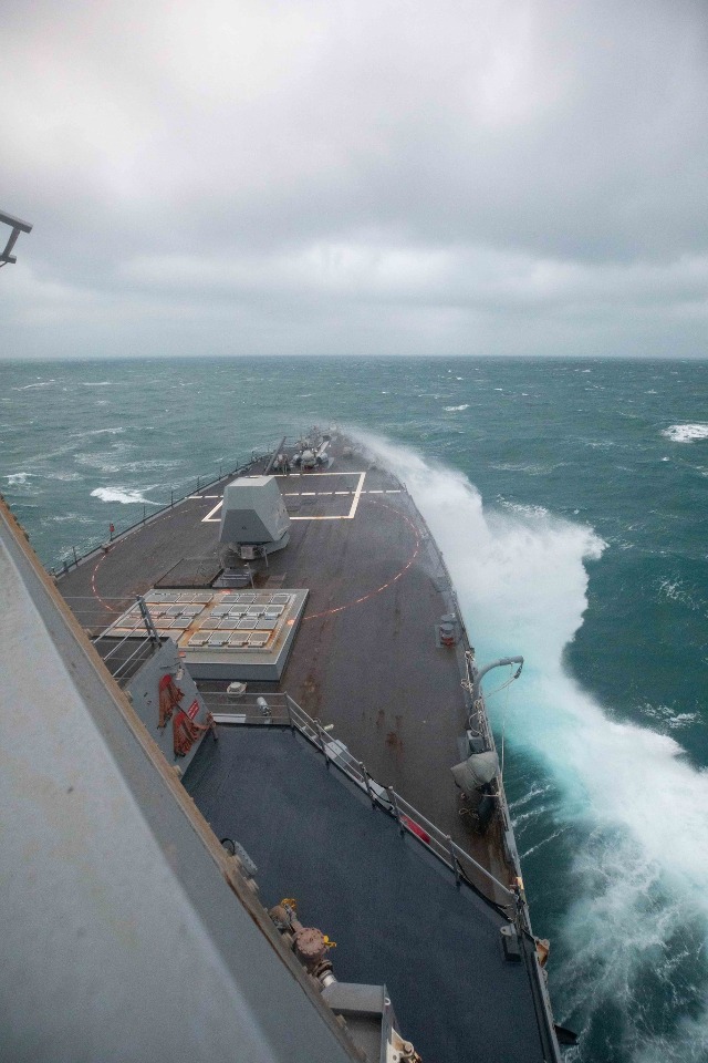 美艦鍾雲號通過台灣海峽 展現對印太承諾