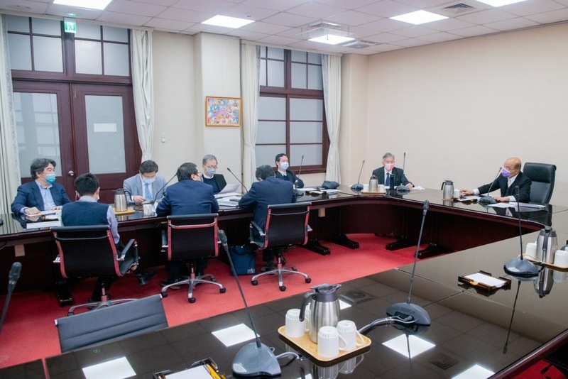 中國國境開放 蘇揆：監測境外移入病例 滾動檢討入境管制