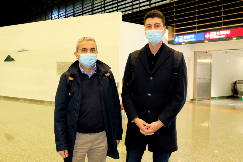 瑞士跨黨派國會議員訪台團  今晨抵達桃機