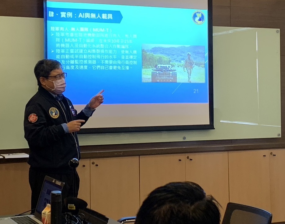 國防院：共軍勢必發展新型艦載機  阻美軍馳援